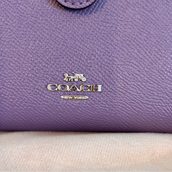 COACH Purple Pebbled Leather Snap Continental Wallet EUC - Picture 2 of 8